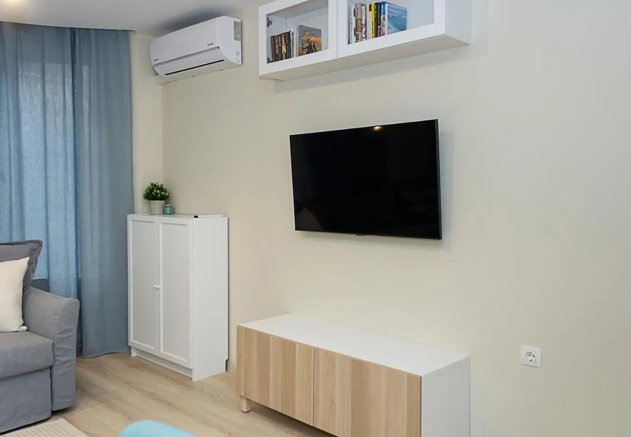 The Blue Apartment - 1Bd With A Cozy Balcony By Flat Mаnager Warna